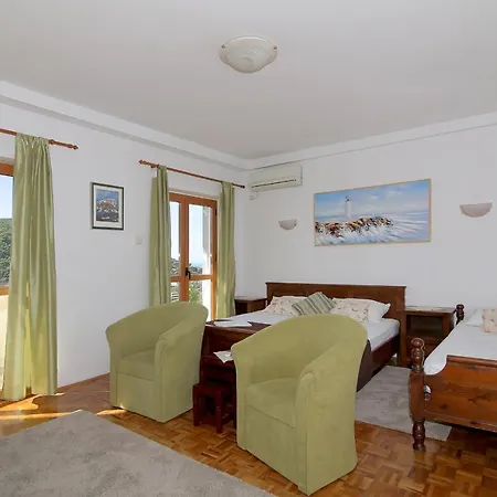 Guest house Petra